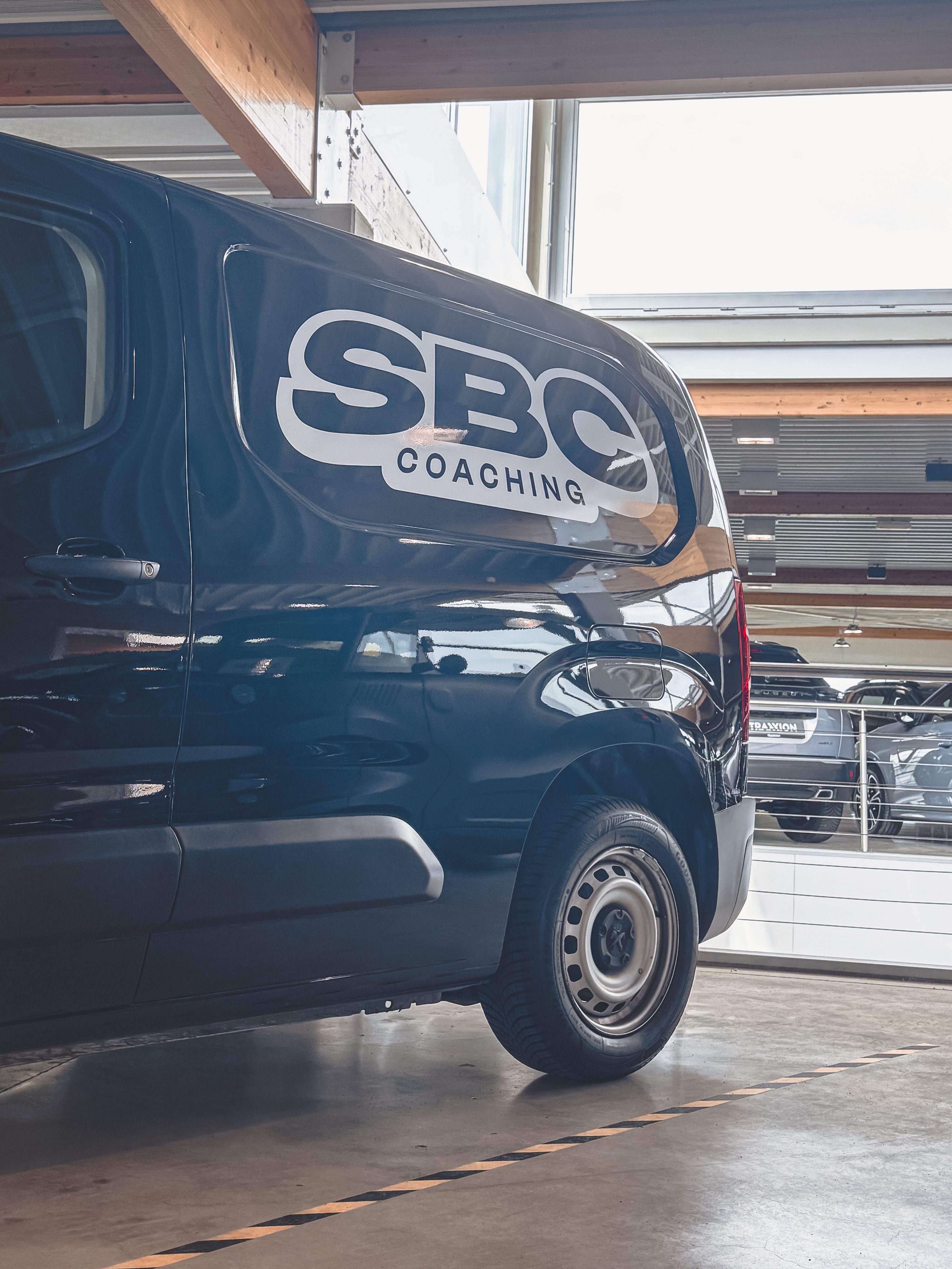 Sam weet wat goed is! Mobiliteit als communicatiemiddel 📣
-
Belettering voor @sbc.coaching_ @samb
